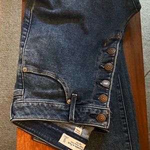 Curve Love Abercrombie Frayed hem ankle jeans, button fly SUPER comfy 27/4 NWOT
